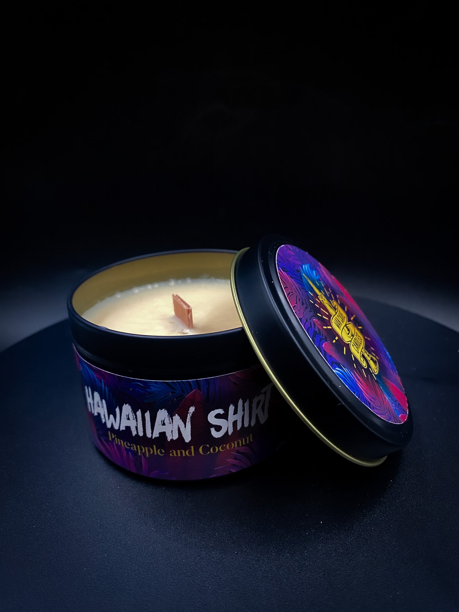 Hawaiian Shirt - Pineapple/Coconut Scented Man Cave Candle
